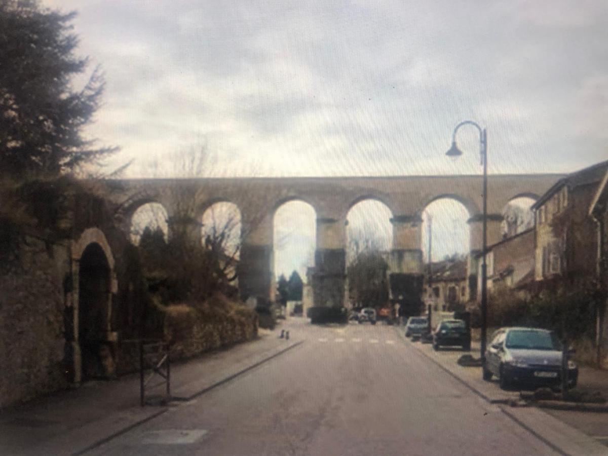 Metz-Sud - Appartement 120 M2 Dans Maison Du XVIII - Jouy Aux Arches Entre Nancy Et Luxembourg - Proximite Toutes Commodites Jouy-aux-Arches Exterior foto